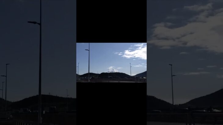 緊急走行‼️1月6日(火)バイパス内撮影‼️兵庫県警パトカー #shorts #兵庫県警 #パトカー #緊急走行 #緊急車両 #トヨタクラウン #クラウン #トヨタ