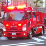 午後6時の赤坂を緊急走行する消防車 | 東京消防庁