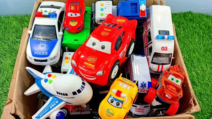 救急車のミニカー 電池交換＆緊急走行テスト！ | Ambulance Mini Cars Battery Replacement & Running Test