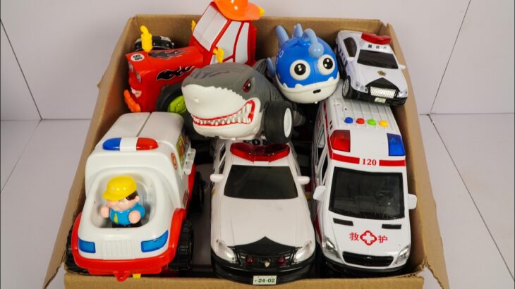 救急車のミニカー走る！坂道走行！緊急走行テスト｜Ambulance miniature car runs in an emergency on a slope!