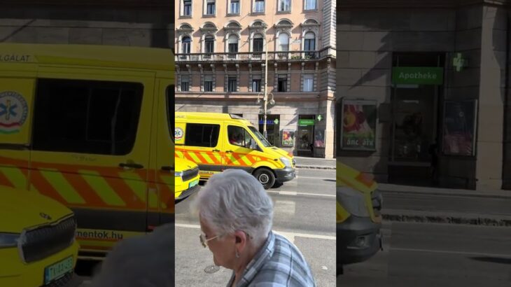 【ブダペスト】街中を走る救急車｜ハンガリー 市街地 Emergency Ambulance in Budapest Hungary