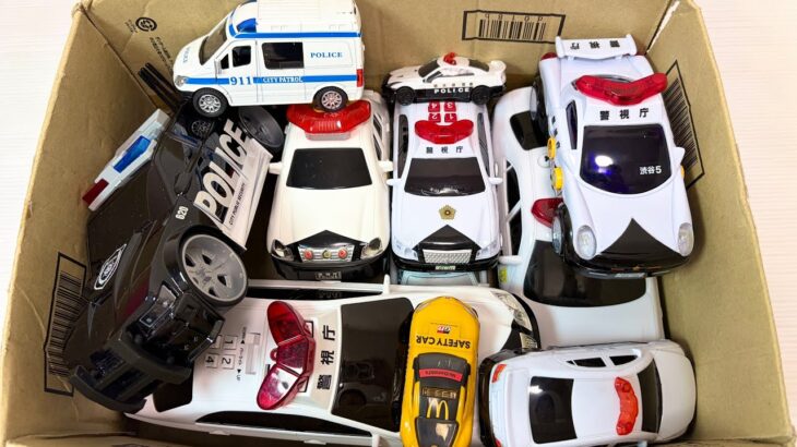 パトカーミニカーをチェック！坂道を緊急走行！Police Minicar Check! Emergency Run Down the Slope!