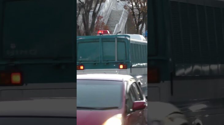 【緊急走行】パトカー緊急走行！！！本編にて！！！#shorts #パトカー #警察 #警察屋さん #police #警察密着