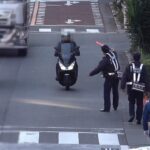 【もはや滅茶苦茶に見える取締り…】空いているバス専用レーンを我が物顔で走行したアウディ・カローラ・フォルクスワーゲン・軽貨物・スクーター・大型トラックを一斉検挙の瞬間！！！