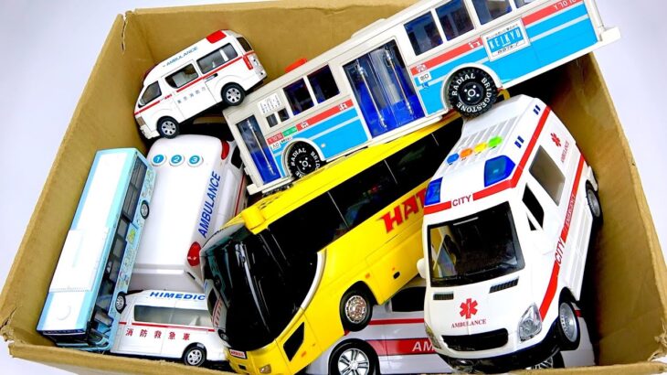 救急車とバスのミニカーが走る！坂道を緊急走行テスト！サイレンありです！