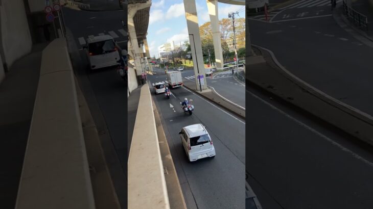 警視庁第4方面交通機動隊白バイ緊急走行(CB1300P)一台はFJRパトラン