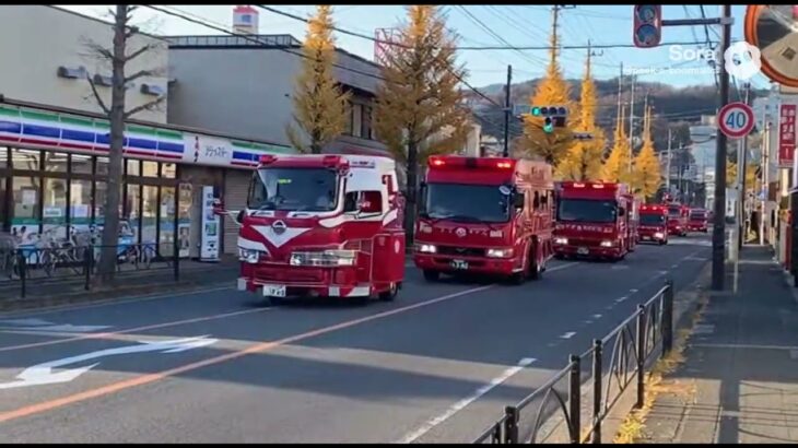 【AI生成】ショウボウシャがたくさんとおります@15秒