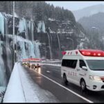 【AI動画】救急車が色んな場所を走ります　“[AI Video] An Ambulance Driving Through Various Places”