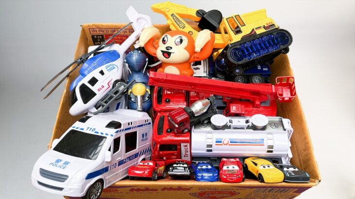 救急車のミニカー走る☆緊急走行テスト☆坂道走る｜ Ambulance, FireTruck, Helicopter miniature car runs! Emergency driving test