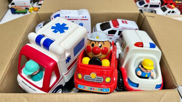 🚑救急車のミニカー爆走💨緊急走行テスト！坂道でまさかの結果！？｜Ambulance Mini Car SPEED RUN! Emergency Driving Test!