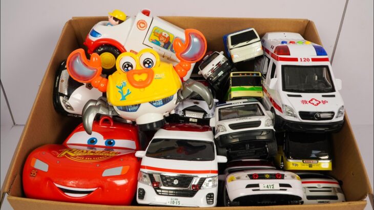 救急車のミニカー走る☆緊急走行テスト☆坂道走る｜ Ambulance miniature car runs! Emergensy driving test