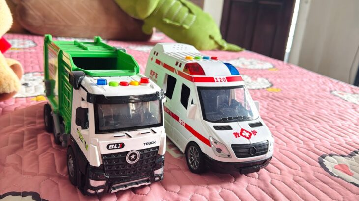 救急車のミニカー走る☆緊急走行テスト☆坂道走る｜ Ambulance miniature car runs! Emergensy driving test