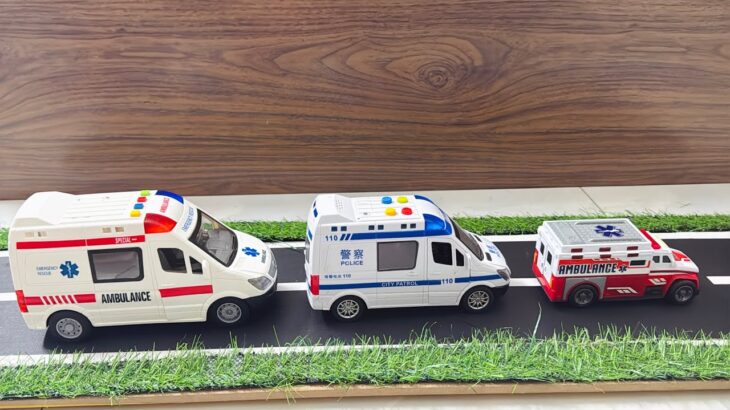 救急車のミニカー走る☆緊急走行テスト☆坂道走る｜ Ambulance miniature car runs! Emergensy driving test