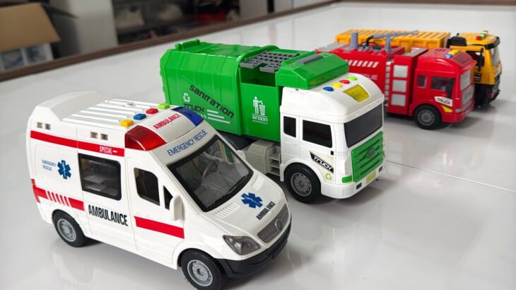 救急車のミニカー走る☆緊急走行テスト☆坂道走る｜ Ambulance miniature car runs! Emergensy driving test