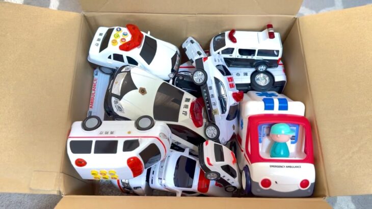 救急車のミニカー走る☆緊急走行テスト☆坂道走る｜ Ambulance miniature car runs! Emergensy driving test