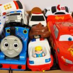 救急車のミニカーが走ります。サイレンありで坂道走行☆緊急走行｜Ambulance minicar runs in an emergency with sirens!