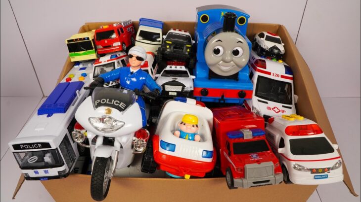 救急車のミニカーが走ります。サイレンありで坂道走行☆緊急走行｜Ambulance minicar runs in an emergency with sirens!