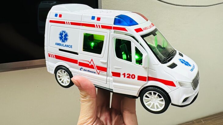 救急車のミニカーが走ります。サイレンありで坂道走行☆緊急走行｜Ambulance minicar runs in an emergency with sirens!
