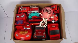 救急車のミニカーが走る! 緊急車両 坂道 サイレン音☆Miniature ambulance car running! Emergency vehicle hill siren sound