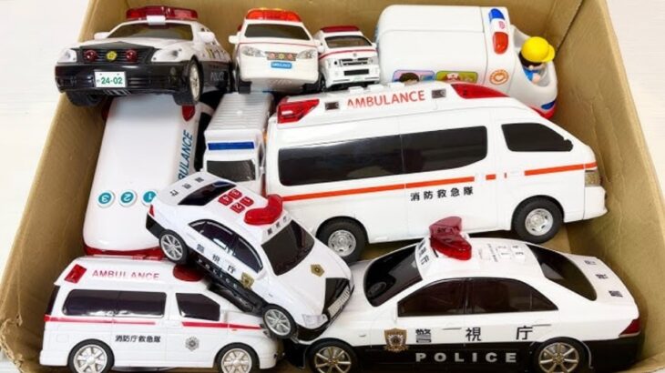 救急車のミニカーが走る! 緊急車両 坂道 サイレン音☆Miniature ambulance car running! Emergency vehicle hill siren sound