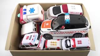 救急車のミニカーが走る! 緊急車両 坂道 サイレン音☆Miniature ambulance car running! Emergency vehicle hill siren sound