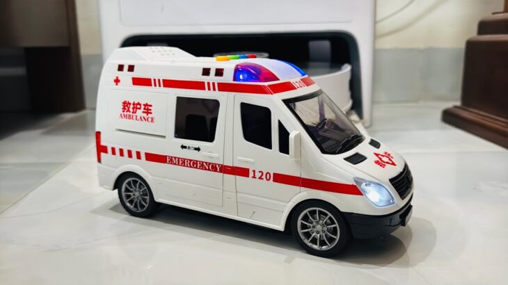 走る走る、救急車ミニカー坂道走る。走行テスト！Running, running, ambulance miniature car hill running. driving test!