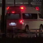 救急、救急、救急、救急車が右に曲がります