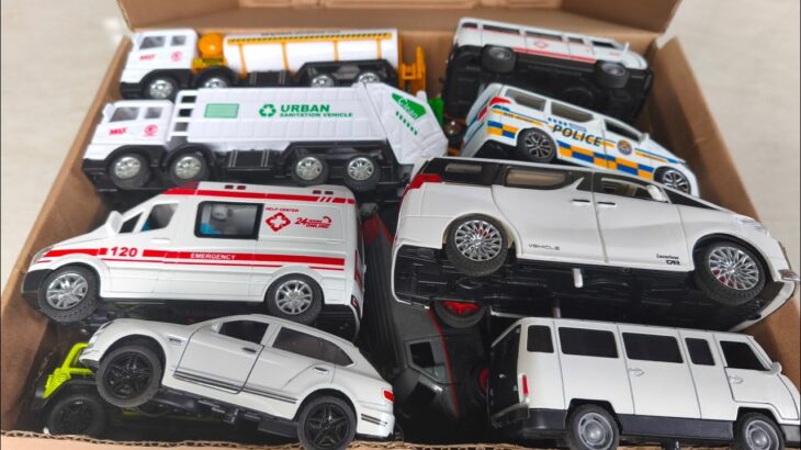 救急車のミニカー走る☆緊急走行テスト☆坂道走る｜ Ambulance miniature car runs! Emergensy driving test