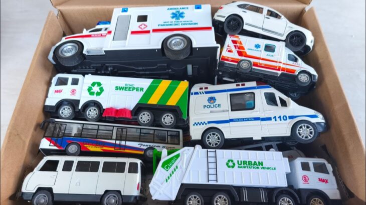 救急車のミニカー走る☆緊急走行テスト☆坂道走る｜ Ambulance miniature car runs! Emergensy driving test