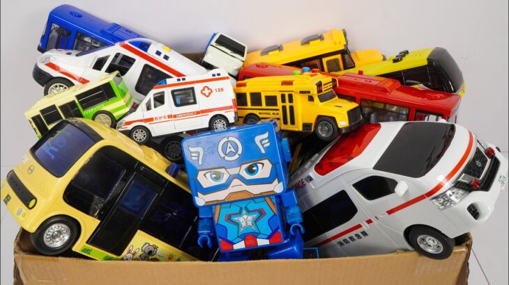 救急車のミニカーが走る！緊急走行テスト！坂道走行です｜ Ambulance minicar runs in an emergency with sirens sounding!