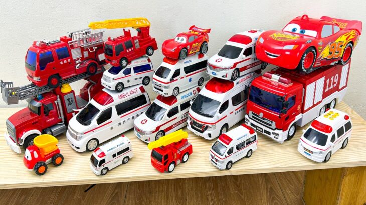 消防車と救急車のミニカーが走る！緊急走行テスト！サイレンあり☆ | Fire Truck & Ambulance Emergency Driving Test