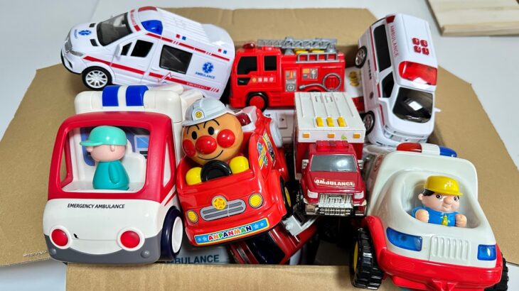 消防車と救急車ミニカーが坂道を爆走！レスキュードライブミッション☆ライト＆サイレン全開！Fire Truck & Ambulance Toy Cars Run Downhill!