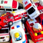 救急車のミニカーが坂道を爆走！緊急車両サイレン音で走る☆子供向けおもちゃカー動画 Miniature Ambulance Car Running Fast!