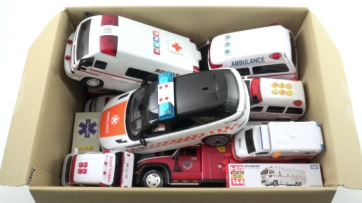 救急車のミニカーが走る! 緊急車両 坂道 サイレン音☆Miniature ambulance car running! Emergency vehicle siren sound Kids car