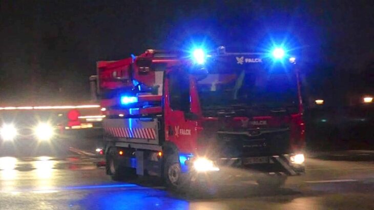 NEW CLIPS fire & rescue combivideo brandbil og ambulance i udrykning feuerwehr einsatzfahrt 緊急走行 消防車