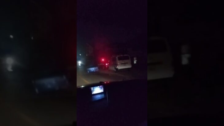 😳😳暗闇に覆面パトカー😳😳 #覆面パトカー #赤色灯 #shorts #shortvideo #shortsfeed