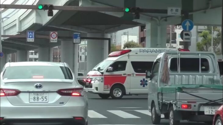 🚨交差点を緊急走行🚨救急車🚨響き渡るサイレン🚨 #救急車 #緊急走行