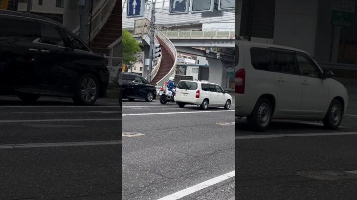 白バイ-緊急走行【広島市西区己斐本町二丁目-交差点】あなたの街の安全を護るライブ配信