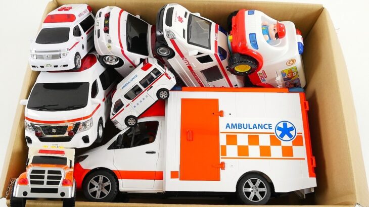 たくさんの救急車ミニカーが走る！緊急走行訓練☆坂道走行☆はたらく車☆パトカー☆