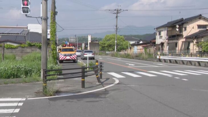 緊急走行中に赤信号で交差点に進入した覆面パトカーと乗用車が事故　乗用車の女性が軽傷　生後5か月の男の子も同乗