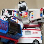 サイレン全開！パトカーと救急車が同時にミニカーが坂道を一気に走る☆緊急走行チャレンジ ｜ Ambulance miniature car runs! Emergensy driving test！