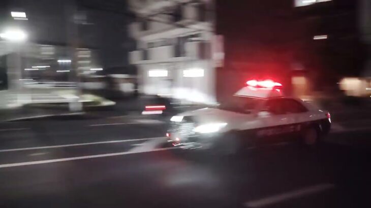 【パトカー緊急走行】大阪府警、Toyota　clown２１０系