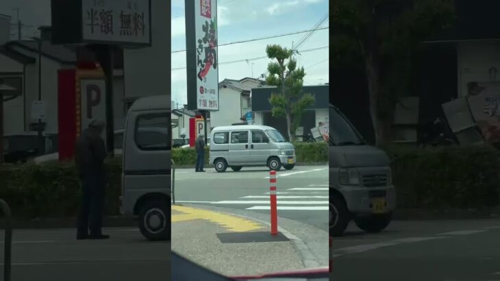 🥲🥲道路のど真ん中で故障して立ち往生🥲🥲 #故障車 #shorts #short #shortvideo