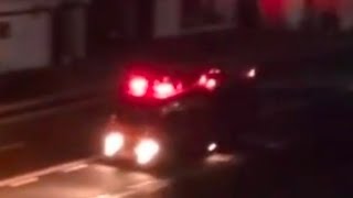 消防車　緊急走行