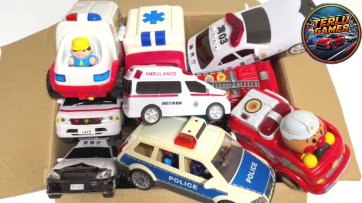 🚑救急車ミニカーが坂道を猛スピード走行！サイレン音つき緊急車両レース☆子供向けおもちゃ動画