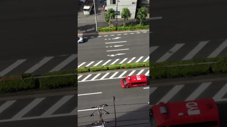 トヨタハイエース消防指揮車緊急走行