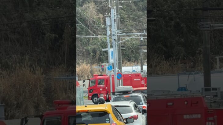 火災現場へ緊急走行する消防車【港南台消防隊・横浜市消防局】