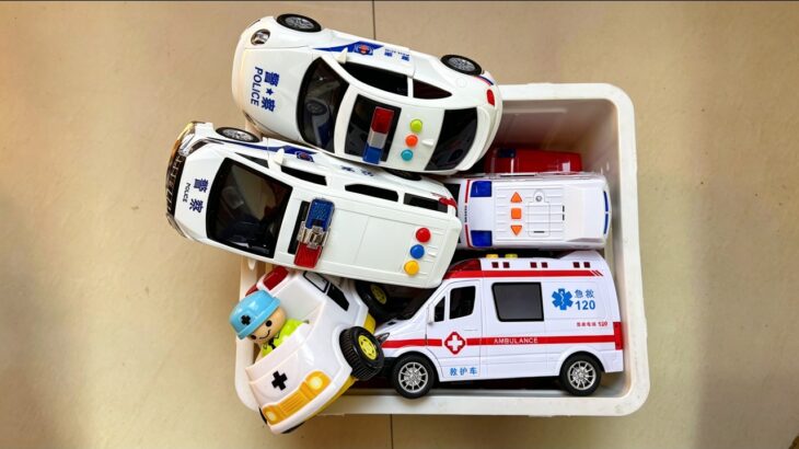 救急車を箱に集めて一台ずつ取り出します！サイレン鳴らして緊急走行テスト！ #救急車 #ミニカー #はたらくくるま #おもちゃ
