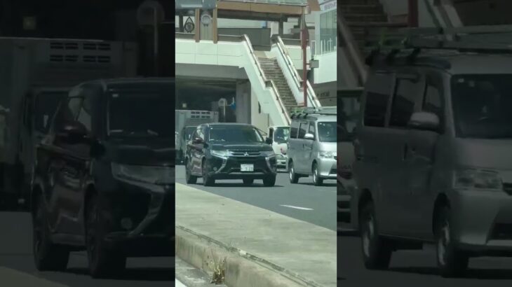 🚨違反車を捕まえたパトカー🚨赤色灯🚨兵庫県警🚨 #パトカー #赤色灯 #兵庫県警 #shorts #short #shortvideo
