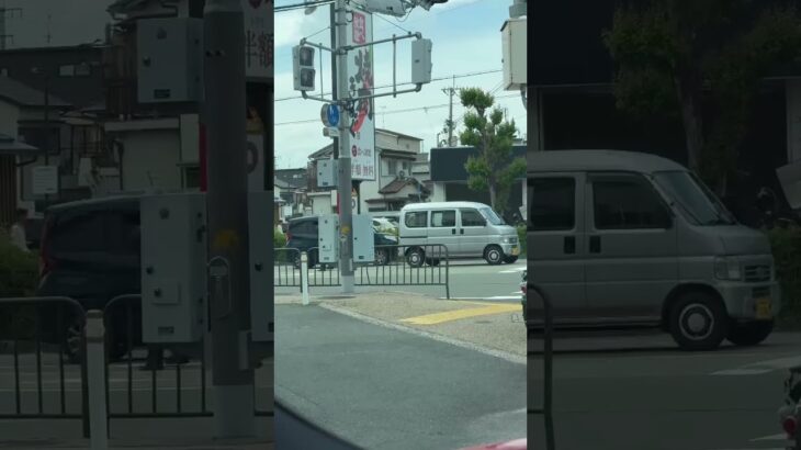 😰😰悲報😰😰道路のど真ん中で故障し立ち往生😱😱 #故障車 #渋滞 #shorts #shortsfeed #shortvideo
